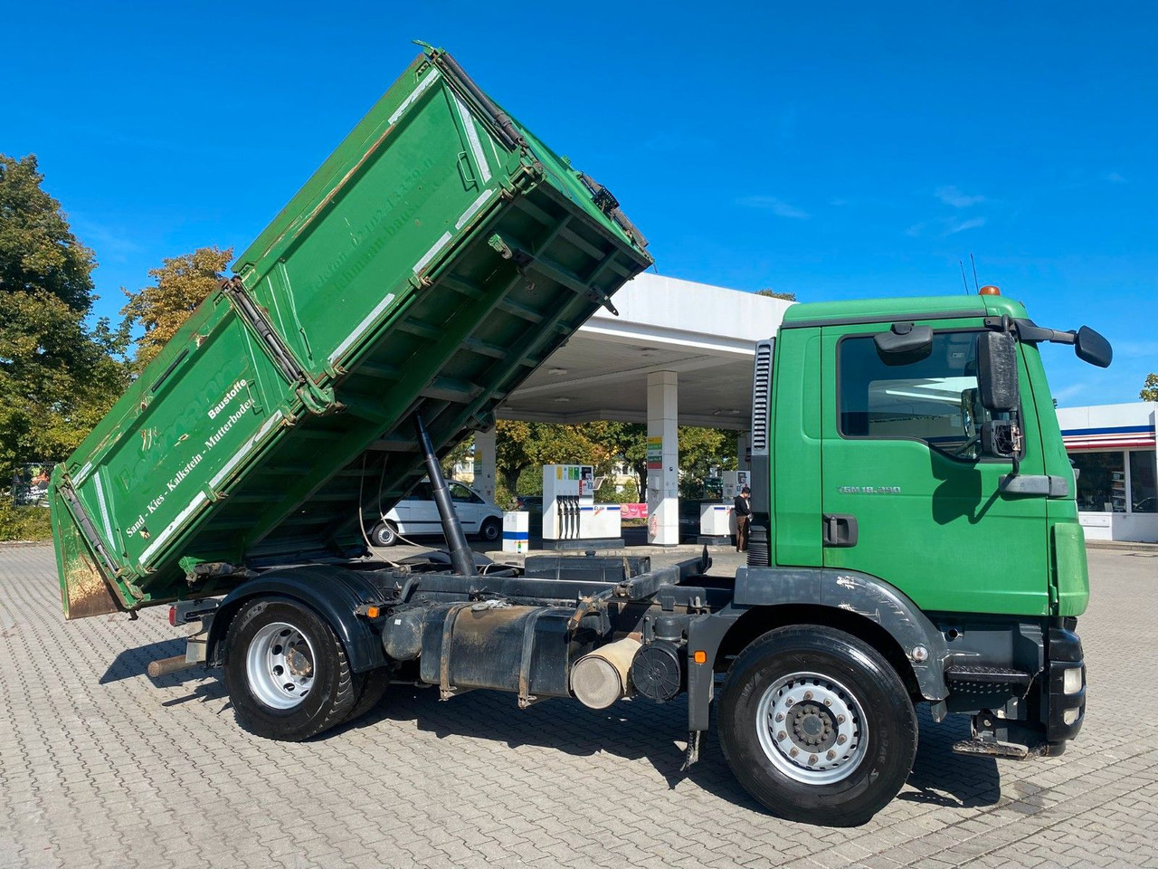 MAN TGM 18.290  4X4 ALLRAD KLIMA DREISEITENKIPPER - Kravas automašīna pašizgāzējs: foto 1 MAN TGM 18.290  4X4 ALLRAD KLIMA DREISEITENKIPPER - Kravas automašīna pašizgāzējs: foto 1