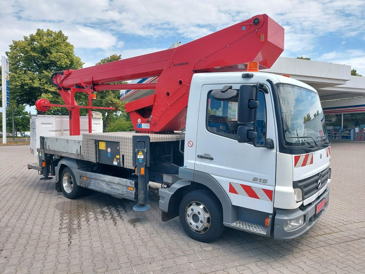 Mercedes-Benz Atego 2 4-Zyl. 4x2 RUTHMANN T270 27 METER - Autopacēlājs: foto 2 Mercedes-Benz Atego 2 4-Zyl. 4x2 RUTHMANN T270 27 METER - Autopacēlājs: foto 2