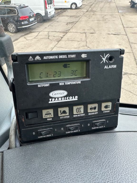 Kravas automašīna refrižerators Mercedes-Benz Axor 1824 EURO 5 CARRIER TIEFKÜHLER 3 KAMERN: foto 23