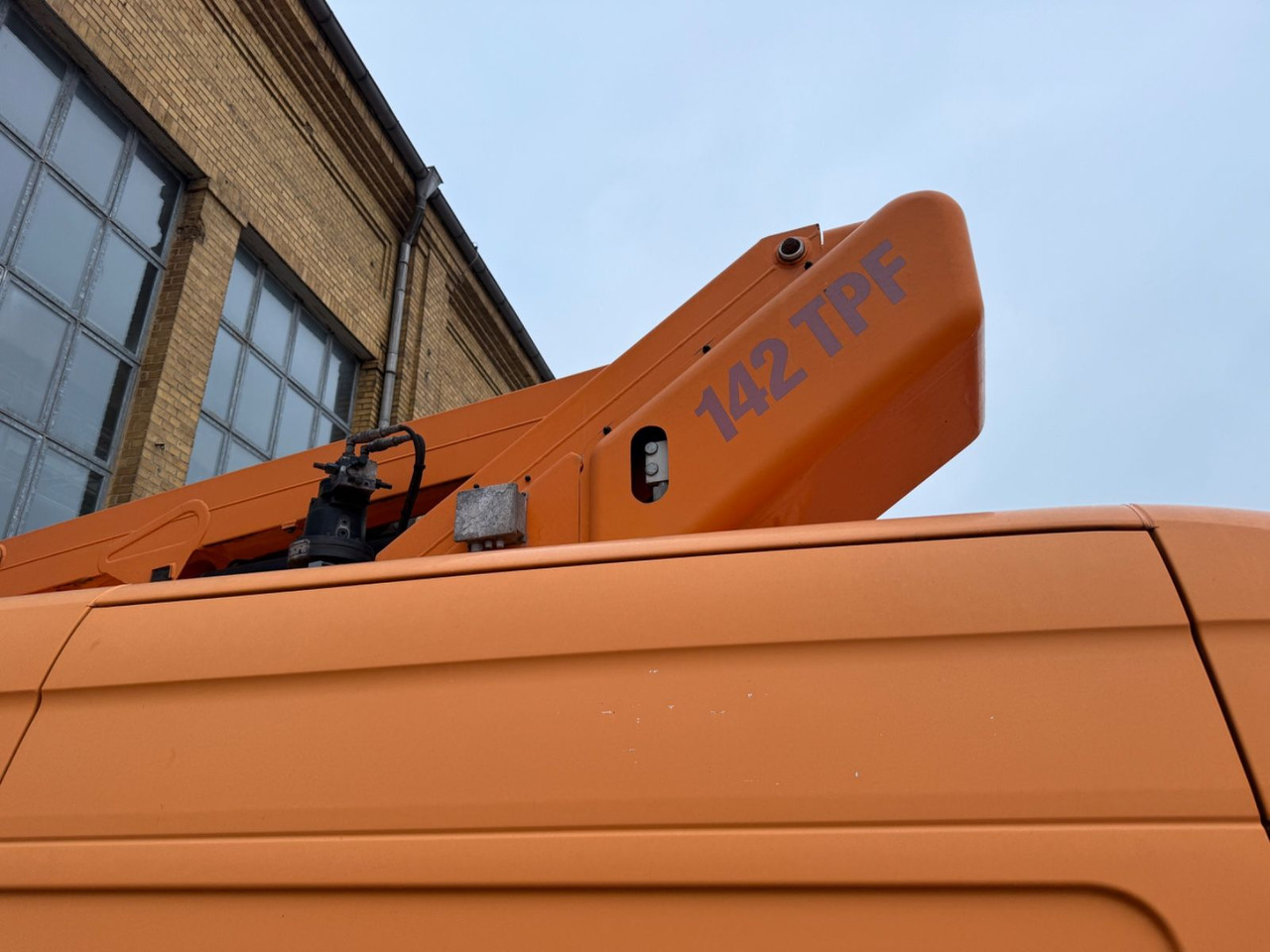 Mercedes-Benz Sprinter II Kasten 516 HUBSTEIGER 142 TPF - Autopacēlājs: foto 3 Mercedes-Benz Sprinter II Kasten 516 HUBSTEIGER 142 TPF - Autopacēlājs: foto 3