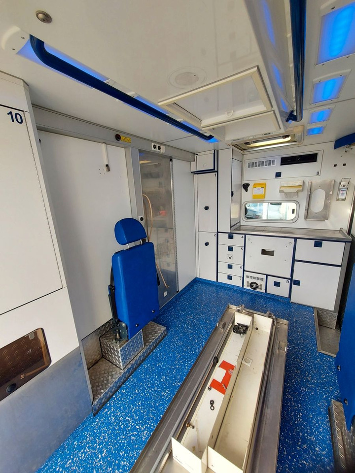 Jaunā Ātrās palīdzības mašīna Mercedes-Benz Sprinter II Pritsche 516 Autom. RTW Ambulance: foto 18