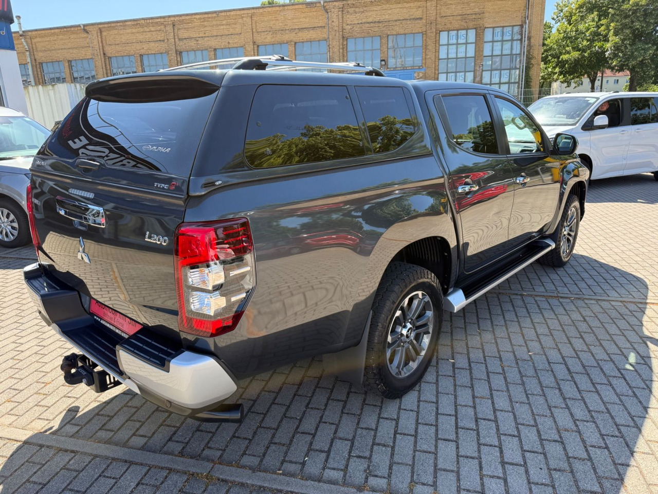 Mitsubishi L200 Basis Doppelkabine 4WD LED LEDER NAVI ACC - SUV: foto 4 Mitsubishi L200 Basis Doppelkabine 4WD LED LEDER NAVI ACC - SUV: foto 4