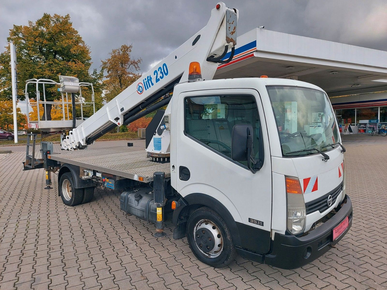 Nissan CABSTAR 35.11 HUBARBEITSBÜHNE LIFT 23 METER NEU - Autopacēlājs: foto 3 Nissan CABSTAR 35.11 HUBARBEITSBÜHNE LIFT 23 METER NEU - Autopacēlājs: foto 3