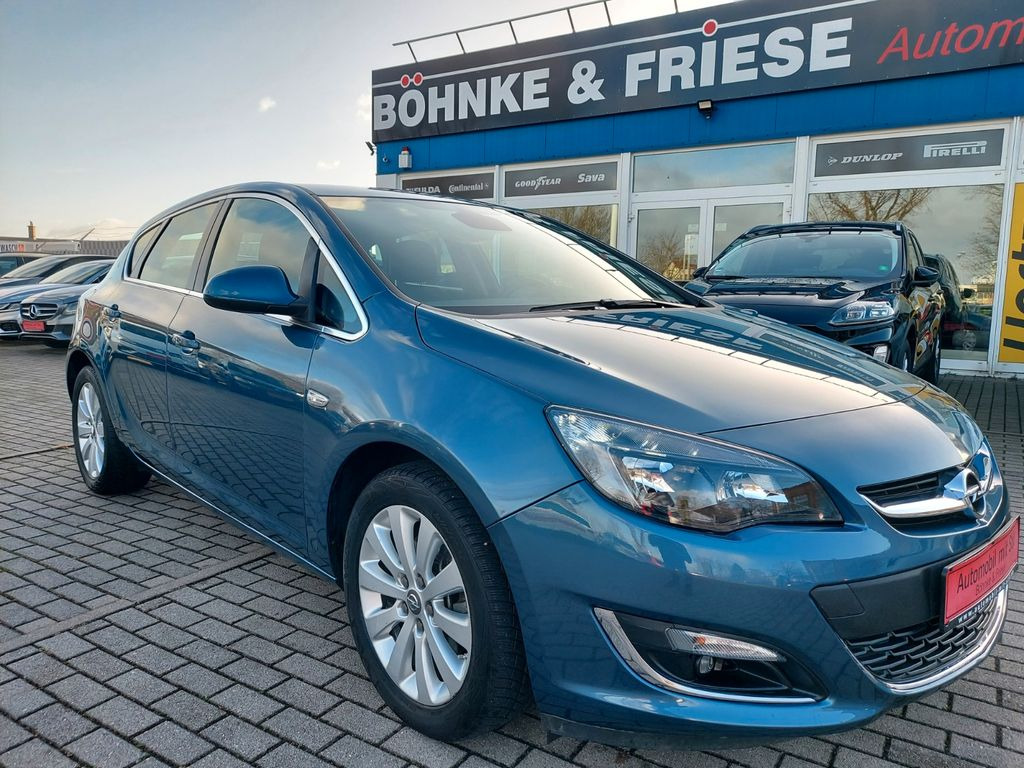 Opel Astra J Lim. 5-trg. Exklusiv Sound Navi Sitzheiz - Vieglā automašīna: foto 1 Opel Astra J Lim. 5-trg. Exklusiv Sound Navi Sitzheiz - Vieglā automašīna: foto 1