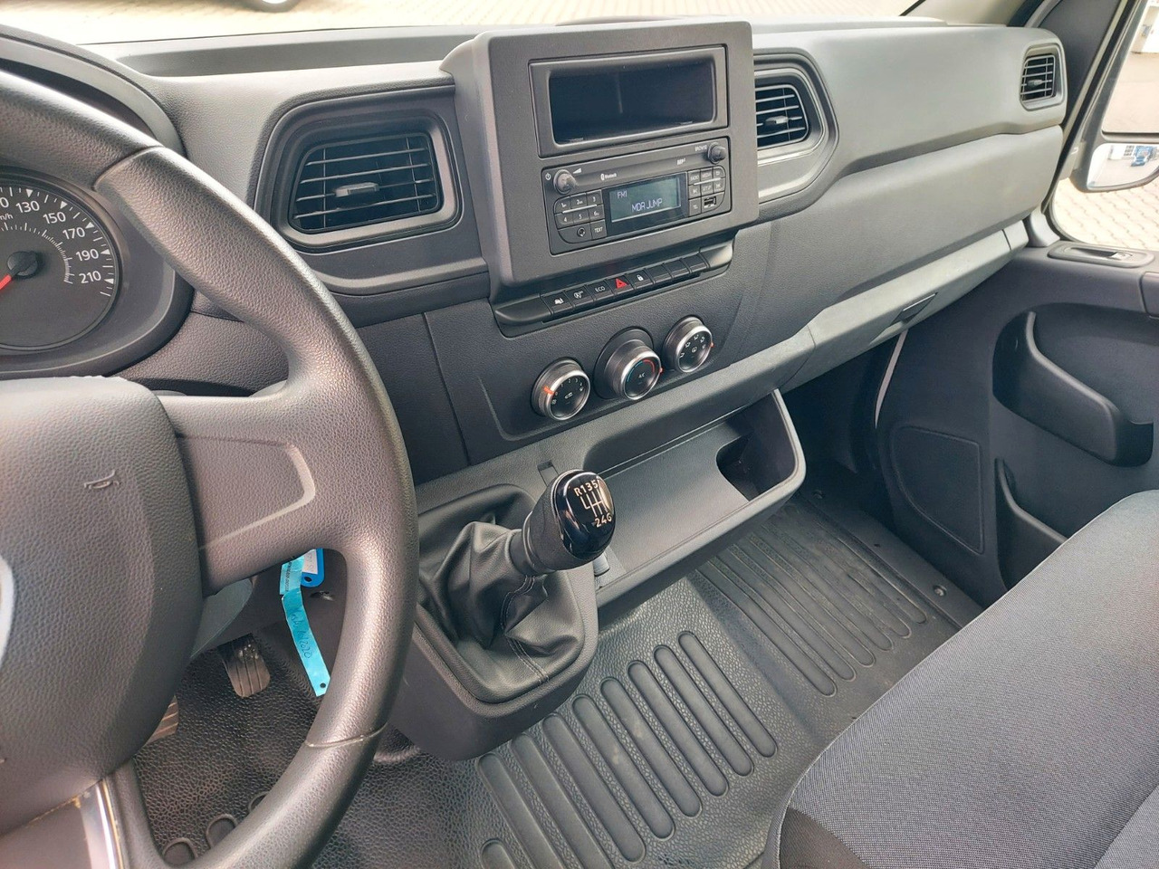 Furgons ar slēgtā virsbūve Renault Master III  Koffer L3H1 3,5t Ladebordwand Klima Renault Master III  Koffer L3H1 3,5t Ladebordwand Klima: foto 14