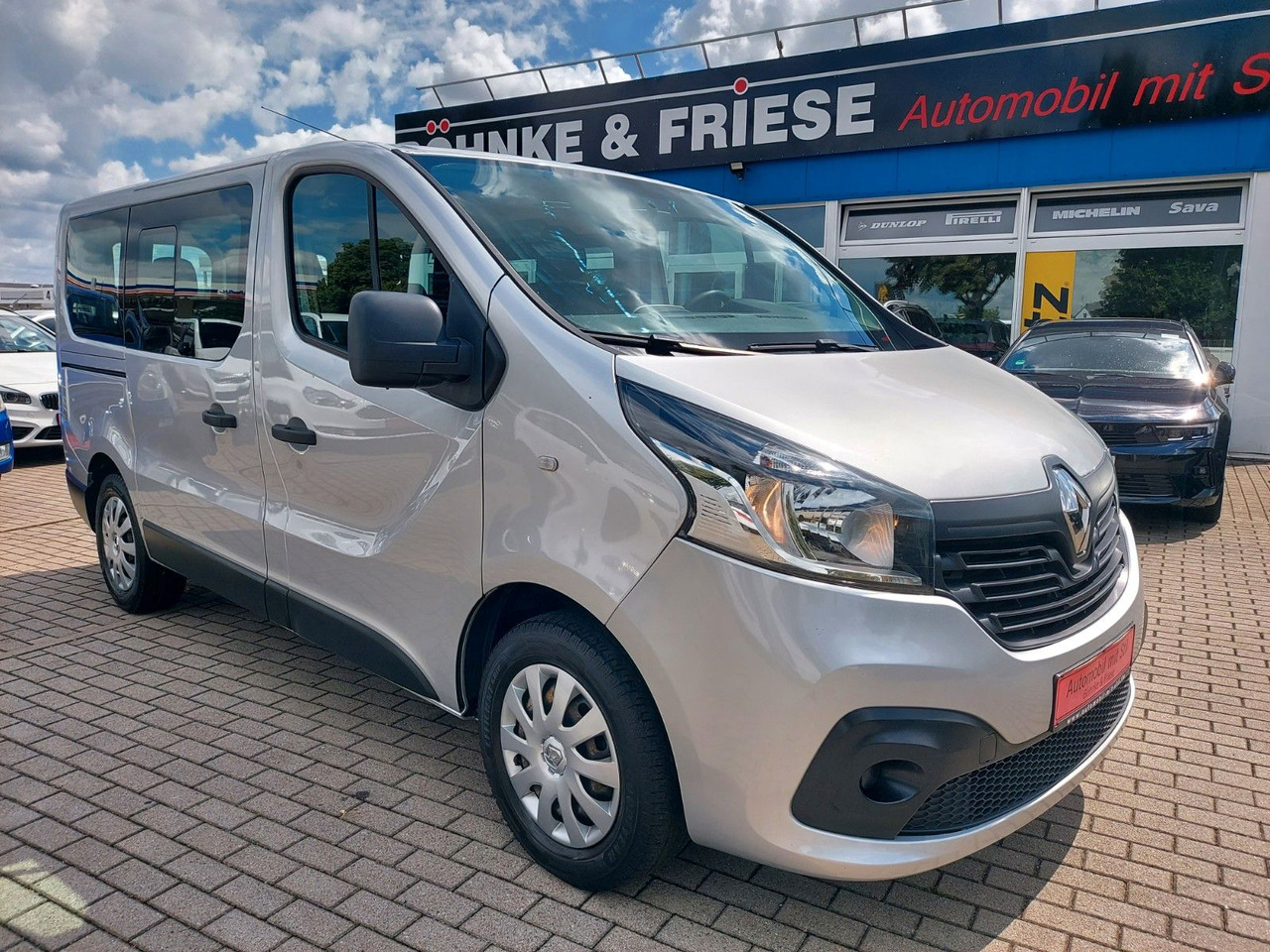 Renault Trafic Combi L1H1 2,7t Expression Klima - Pasažieru furgons: foto 2 Renault Trafic Combi L1H1 2,7t Expression Klima - Pasažieru furgons: foto 2