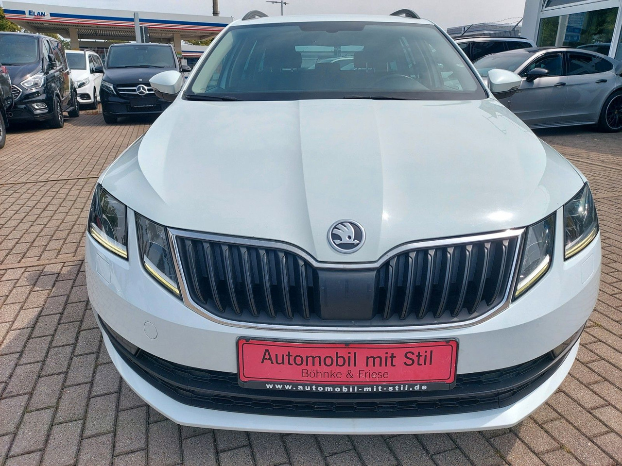 Skoda Octavia Combi Drive LED ACC Radar DAB 8xRad AHK - Universālis: foto 4 Skoda Octavia Combi Drive LED ACC Radar DAB 8xRad AHK - Universālis: foto 4