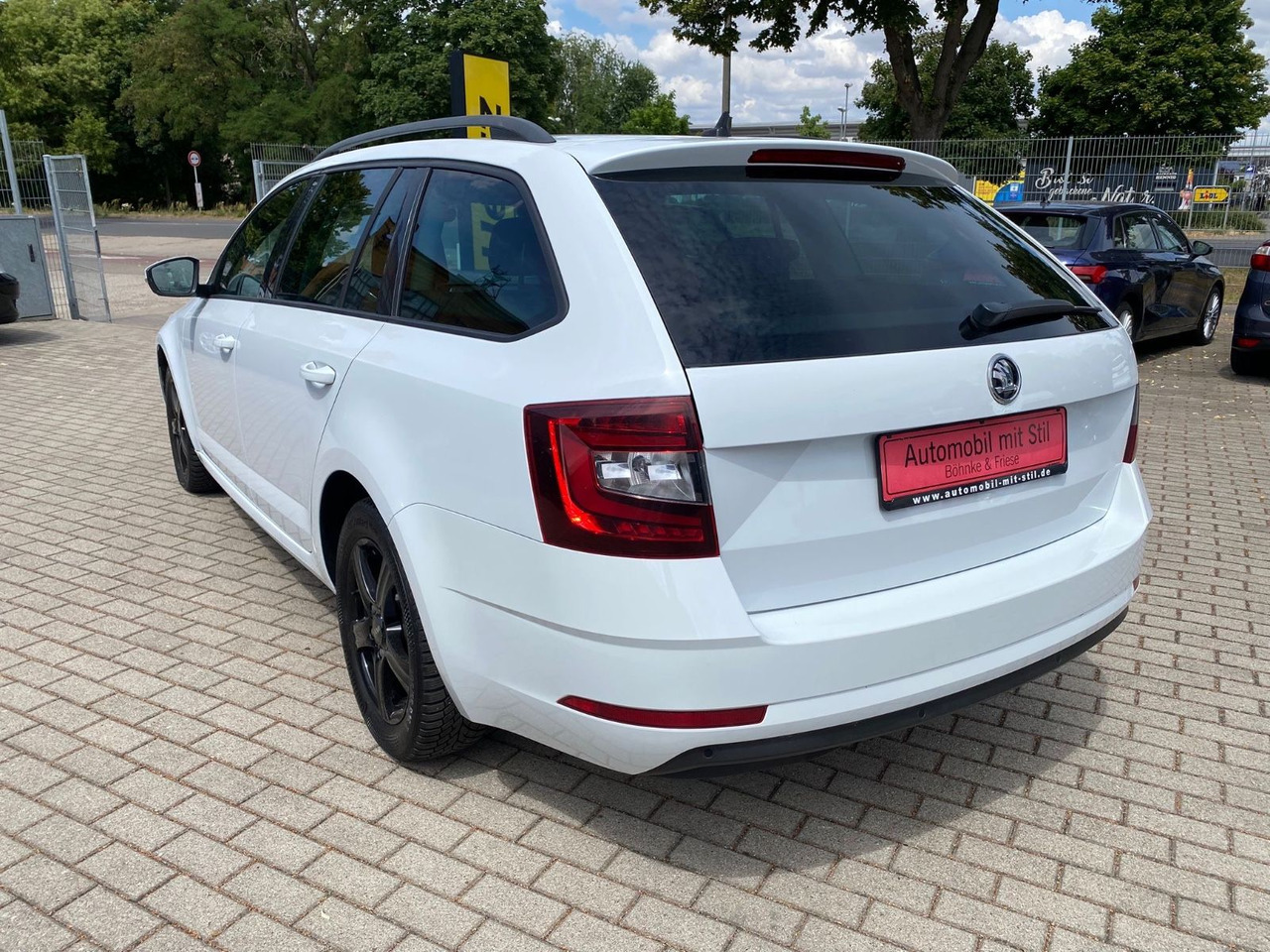 Skoda Octavia Combi Soleil DSG LED Radar ACC - Vieglā automašīna: foto 4 Skoda Octavia Combi Soleil DSG LED Radar ACC - Vieglā automašīna: foto 4