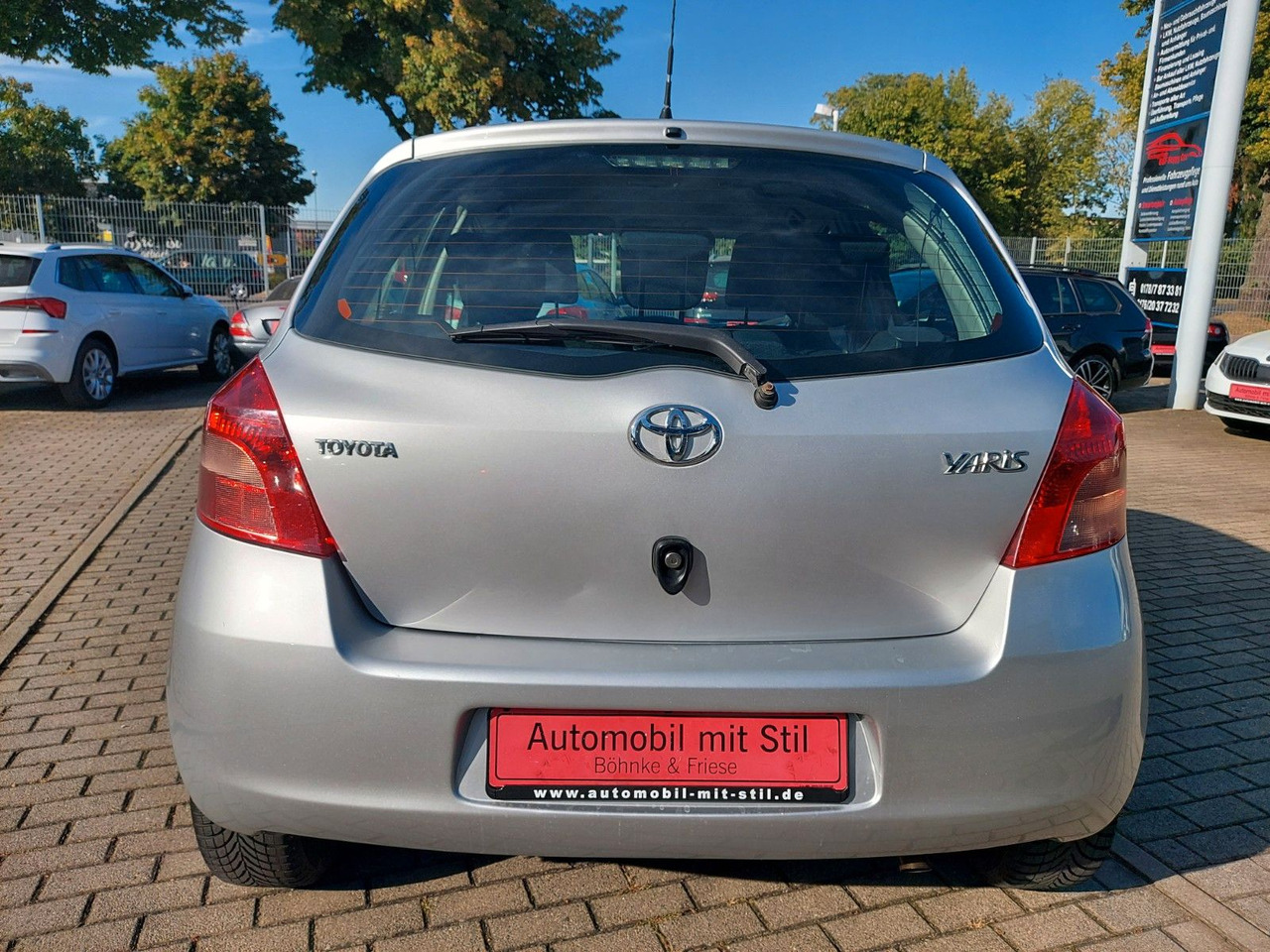 Toyota Yaris Sol Klima - Vieglā automašīna: foto 4 Toyota Yaris Sol Klima - Vieglā automašīna: foto 4