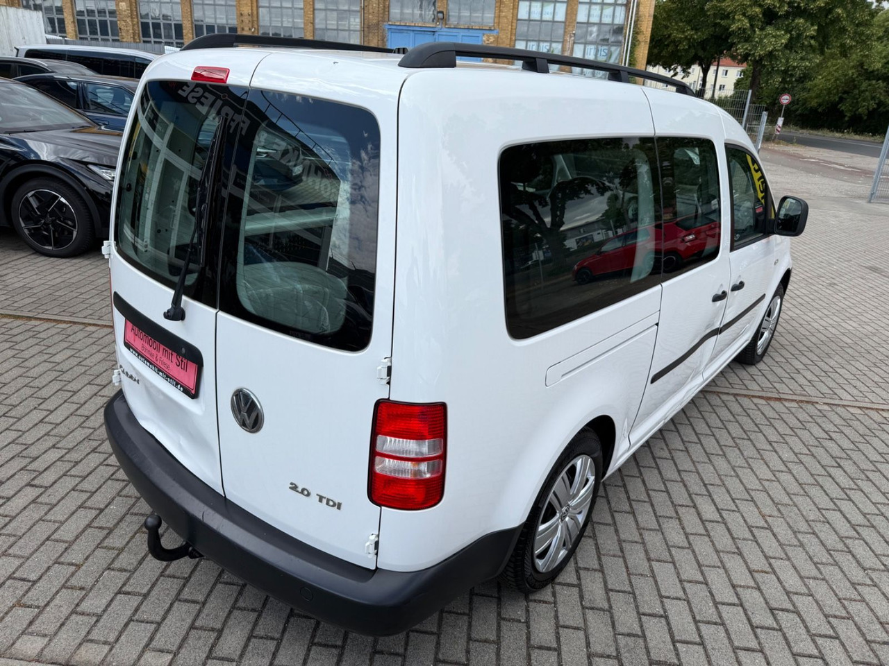 Volkswagen Caddy Maxi KastenKombi 5 SITZER KLIMAA SHZ AHK - Pasažieru furgons: foto 4 Volkswagen Caddy Maxi KastenKombi 5 SITZER KLIMAA SHZ AHK - Pasažieru furgons: foto 4