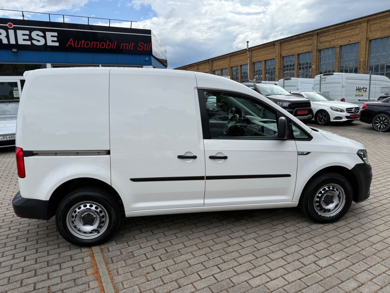 Volkswagen Caddy Nfz Kasten 4Motion KLIMA NAVI 10/25 TÜV - Pasažieru furgons: foto 3 Volkswagen Caddy Nfz Kasten 4Motion KLIMA NAVI 10/25 TÜV - Pasažieru furgons: foto 3
