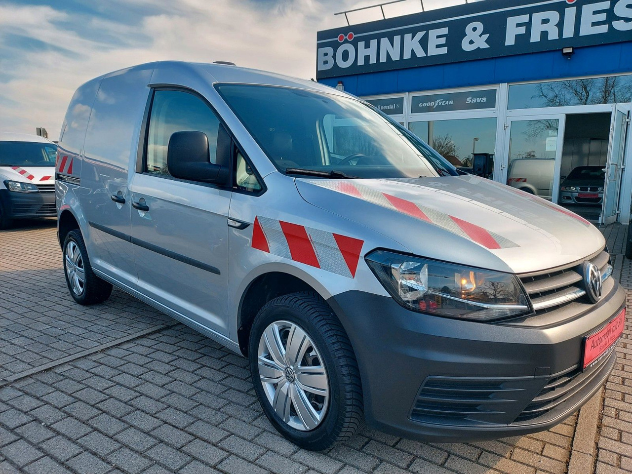Volkswagen Caddy Nfz Kasten BMT 4Motion Navi Klima Standhei - Pasažieru furgons: foto 3 Volkswagen Caddy Nfz Kasten BMT 4Motion Navi Klima Standhei - Pasažieru furgons: foto 3