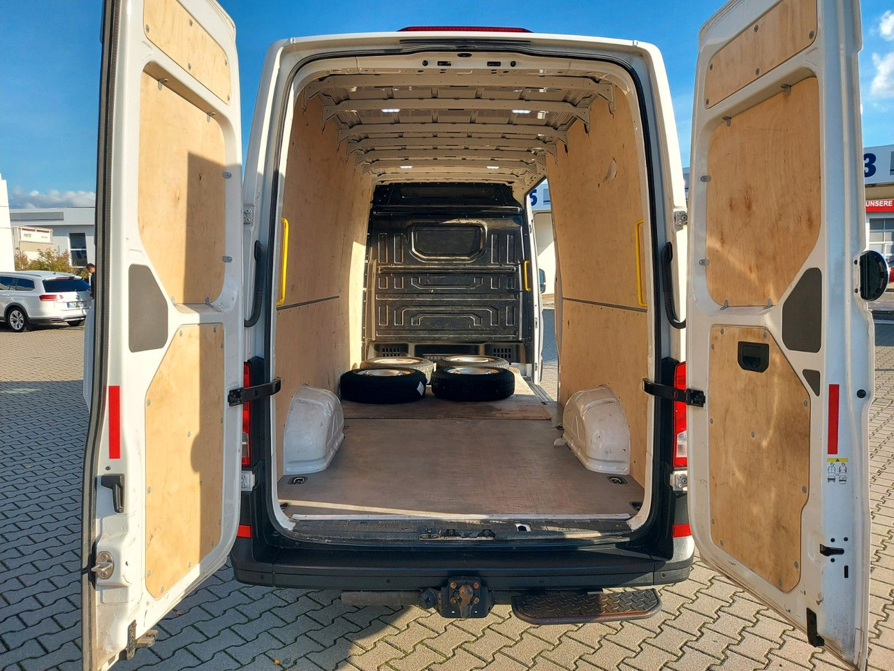 Volkswagen Crafter Kasten 35 EcoProfi Hochdach MAXI KLIMAA - Pasažieru furgons: foto 3 Volkswagen Crafter Kasten 35 EcoProfi Hochdach MAXI KLIMAA - Pasažieru furgons: foto 3