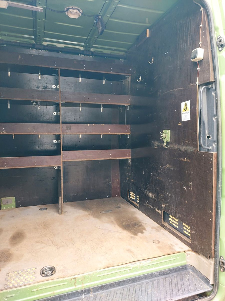 Volkswagen Crafter Kasten 35 L2H2 Hoch lang Standheiz - Pasažieru furgons: foto 4 Volkswagen Crafter Kasten 35 L2H2 Hoch lang Standheiz - Pasažieru furgons: foto 4