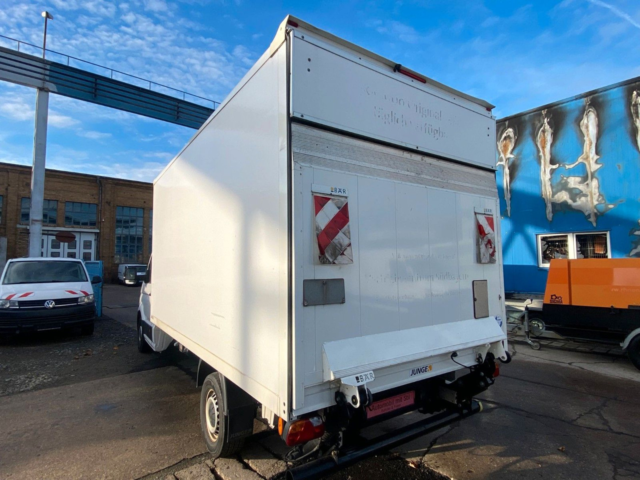 Volkswagen Crafter Pritsche Koffer 35 lang Bär LBW 750 - Furgons ar slēgtā virsbūve: foto 5 Volkswagen Crafter Pritsche Koffer 35 lang Bär LBW 750 - Furgons ar slēgtā virsbūve: foto 5