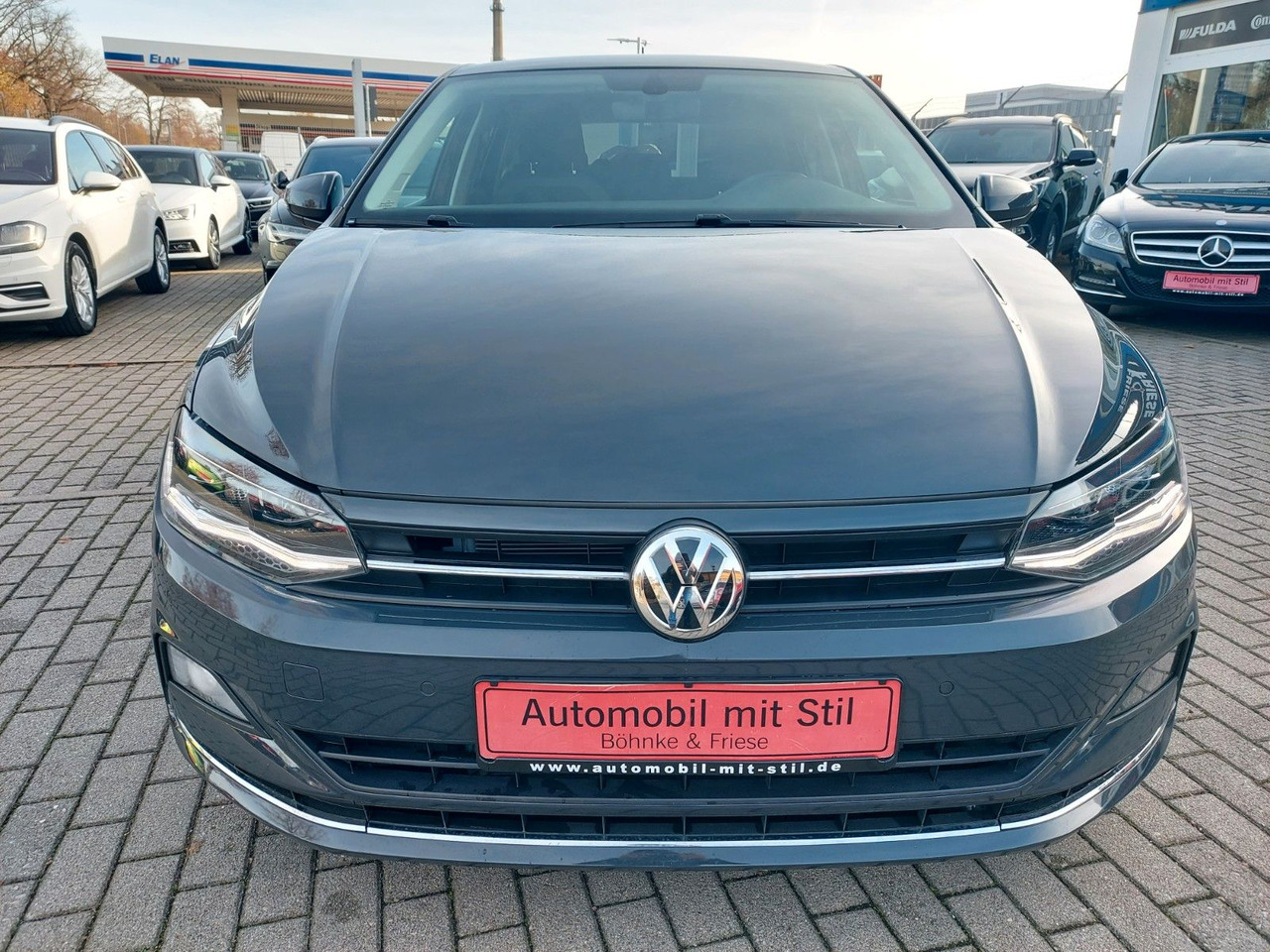 Volkswagen Polo VI Highline DSG ACC Radar Panorama 8x Räder - Sedans: foto 3 Volkswagen Polo VI Highline DSG ACC Radar Panorama 8x Räder - Sedans: foto 3