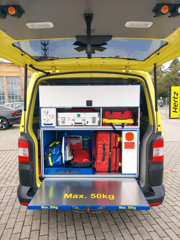 Ātrās palīdzības mašīna Volkswagen T5 Transporter DSG Kombi lang 4Motion NotarztNEF: foto 24