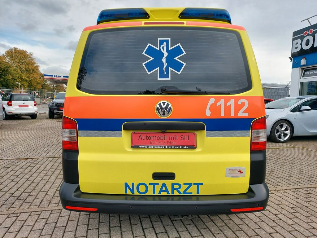 Ātrās palīdzības mašīna Volkswagen T5 Transporter DSG Kombi lang 4Motion NotarztNEF: foto 9