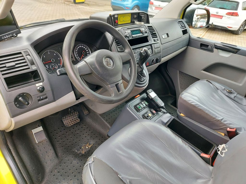 Ātrās palīdzības mašīna Volkswagen T5 Transporter DSG Kombi lang 4Motion NotarztNEF: foto 19