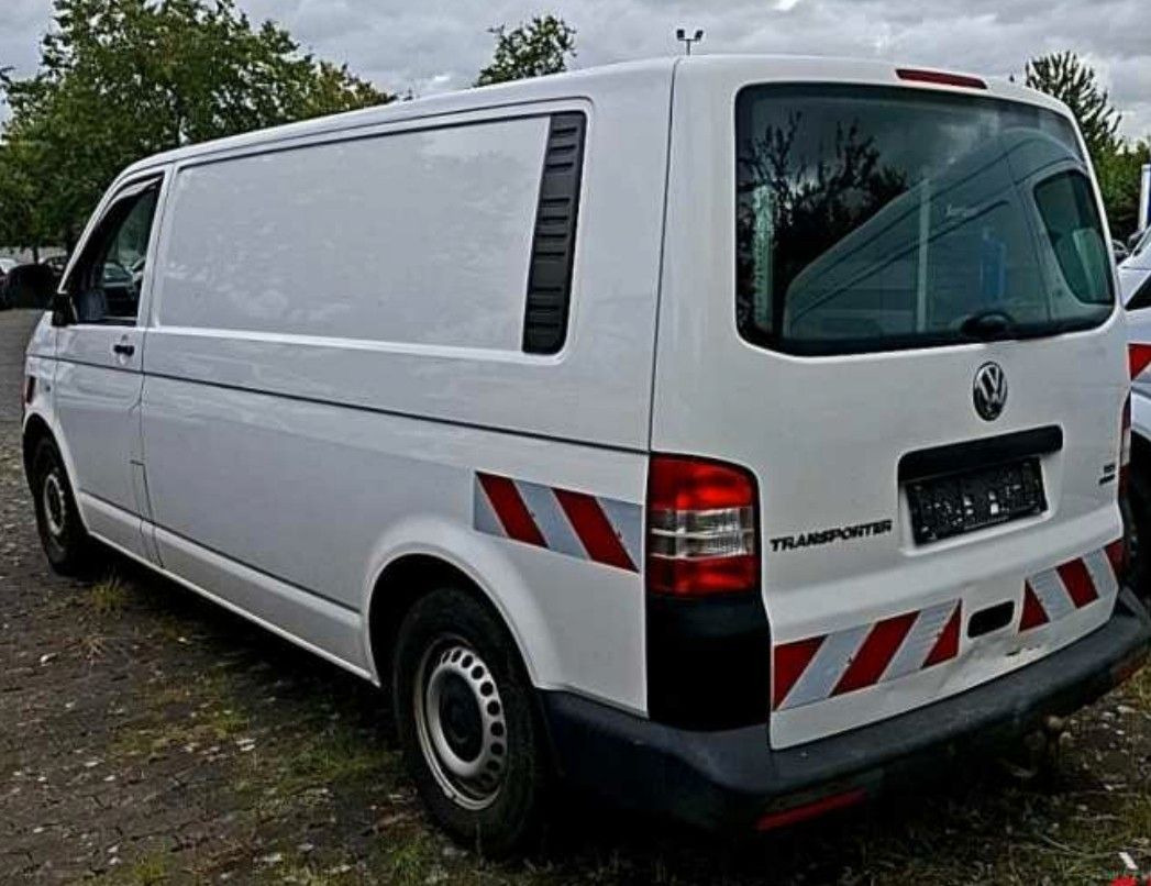 Volkswagen T5 Transporter Kasten Kombi lang 4Motion - Pasažieru furgons: foto 2 Volkswagen T5 Transporter Kasten Kombi lang 4Motion - Pasažieru furgons: foto 2