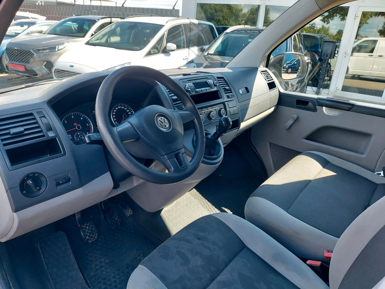 Pasažieru furgons Volkswagen T5 Transporter Kasten Kombi lang Klima: foto 21 Pasažieru furgons Volkswagen T5 Transporter Kasten Kombi lang Klima: foto 21