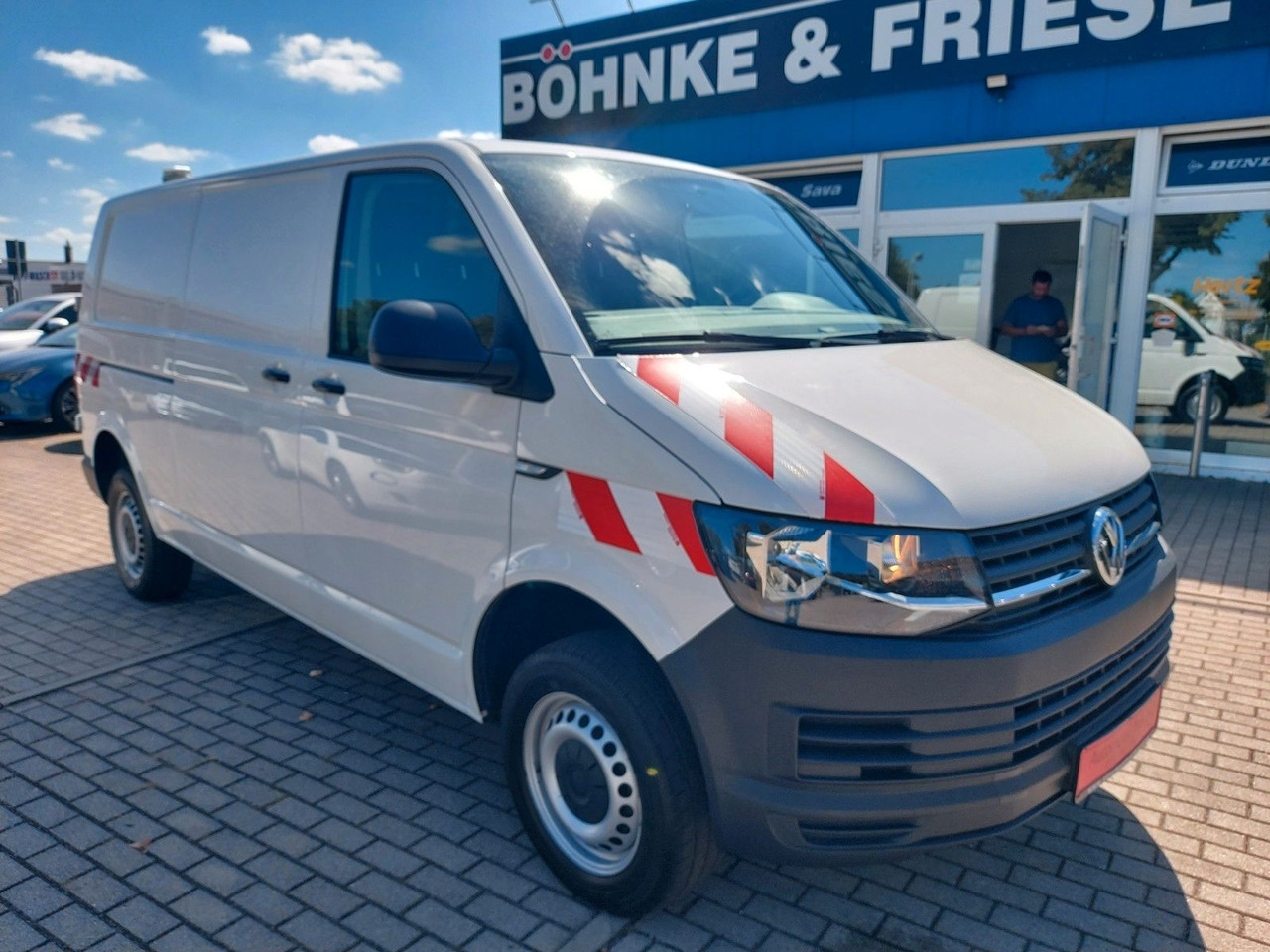 Volkswagen T6 Transporter Kasten-Kombi Lang 4 Motion Klima - Pasažieru furgons: foto 2 Volkswagen T6 Transporter Kasten-Kombi Lang 4 Motion Klima - Pasažieru furgons: foto 2