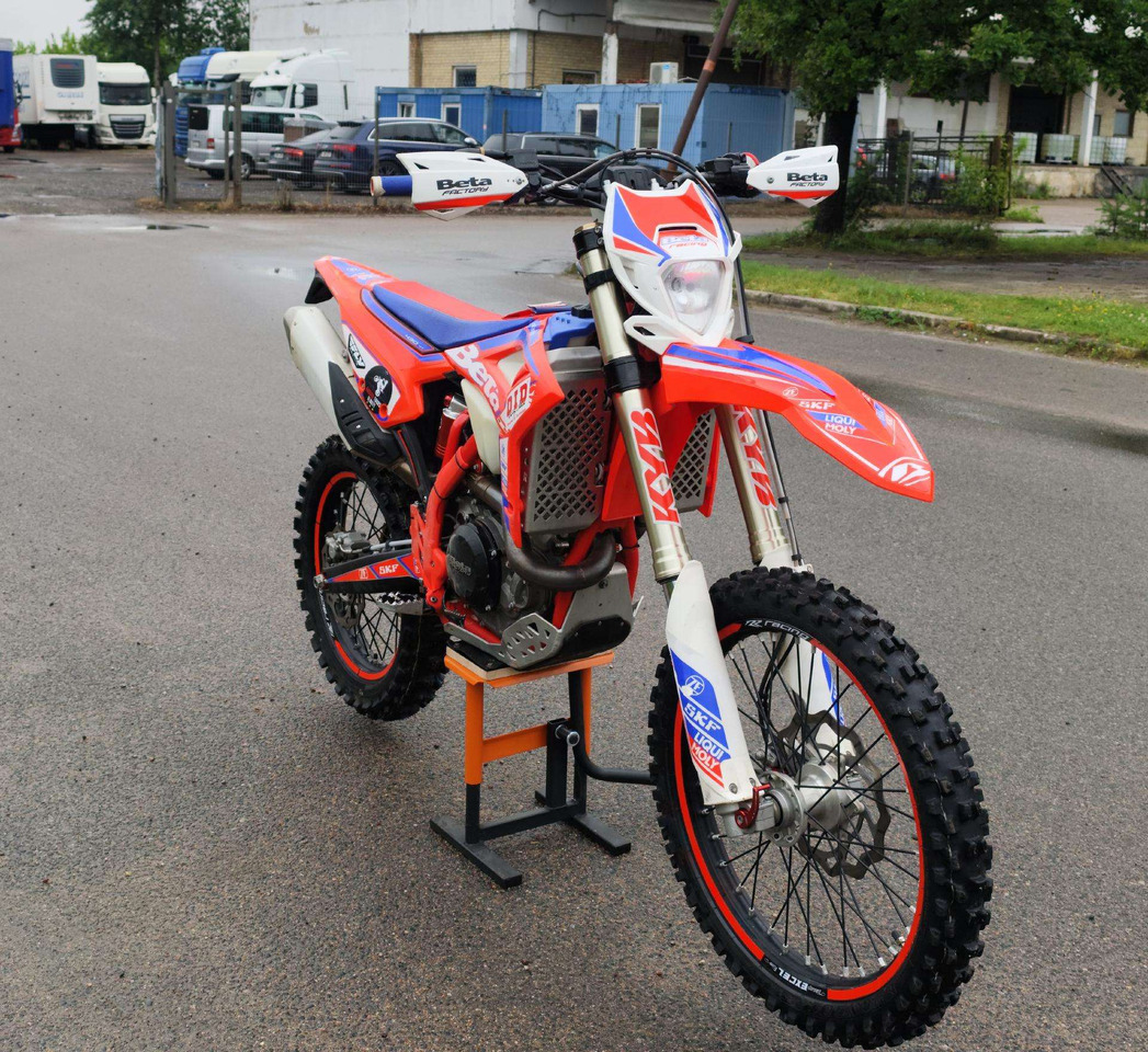 Beta RR 430cc - Motocikls: foto 2 Beta RR 430cc - Motocikls: foto 2