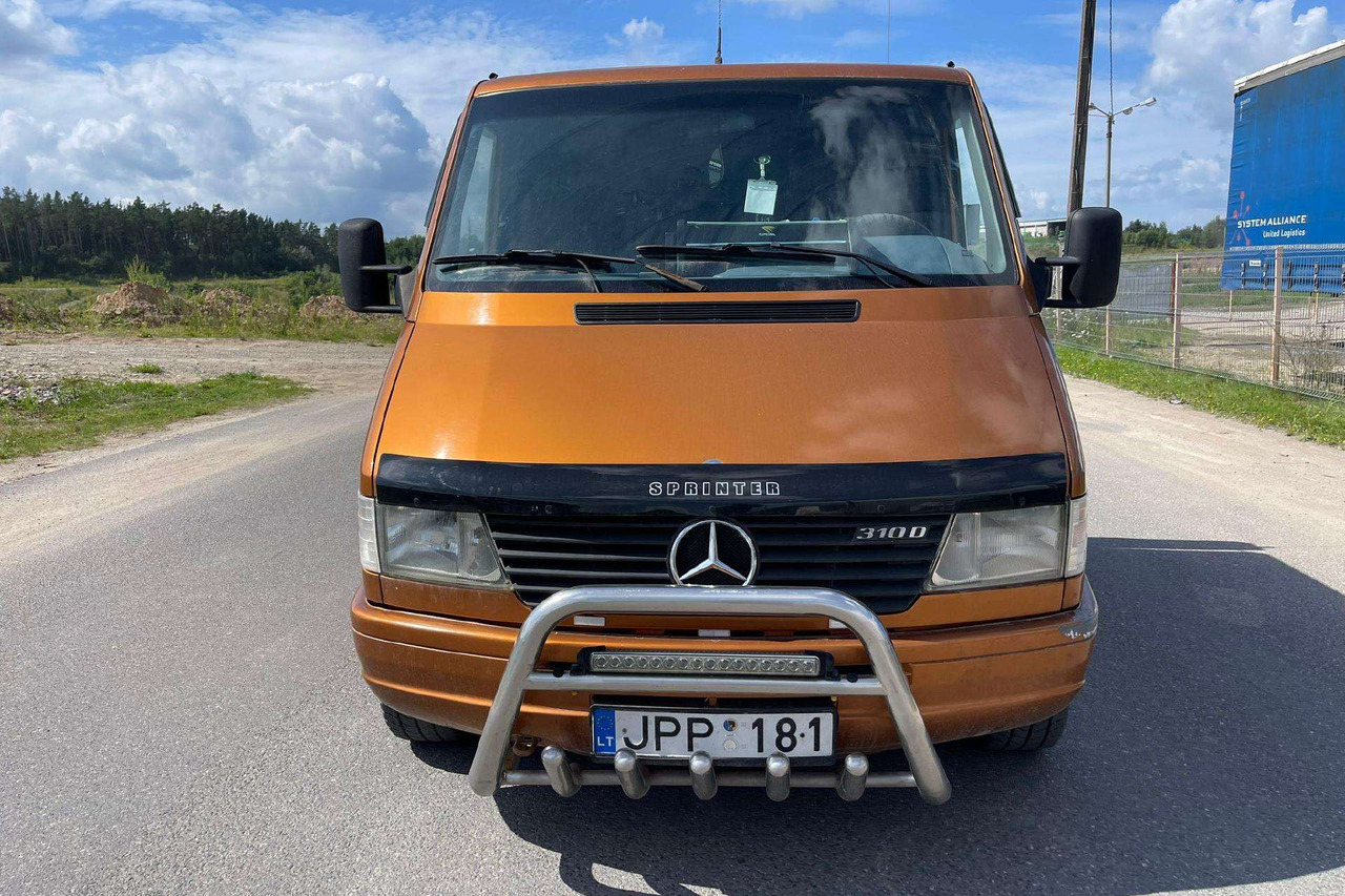 Mercedes-Benz 310 - Kravas mikroautobuss: foto 5 Mercedes-Benz 310 - Kravas mikroautobuss: foto 5