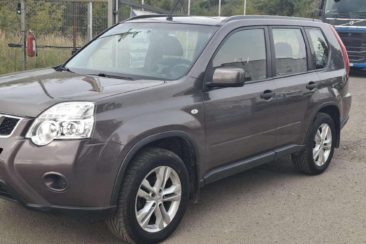 Nissan X-Trail - SUV: foto 1 Nissan X-Trail - SUV: foto 1