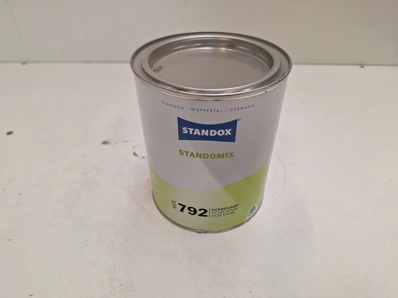 1 Dose Standomix (Standox) - Garāžu aprīkojums: foto 1 1 Dose Standomix (Standox) - Garāžu aprīkojums: foto 1