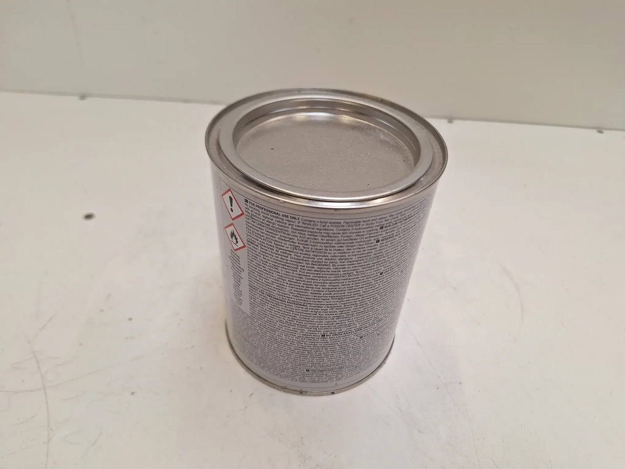 1 Dose Standomix (Standox) - Garāžu aprīkojums: foto 2 1 Dose Standomix (Standox) - Garāžu aprīkojums: foto 2