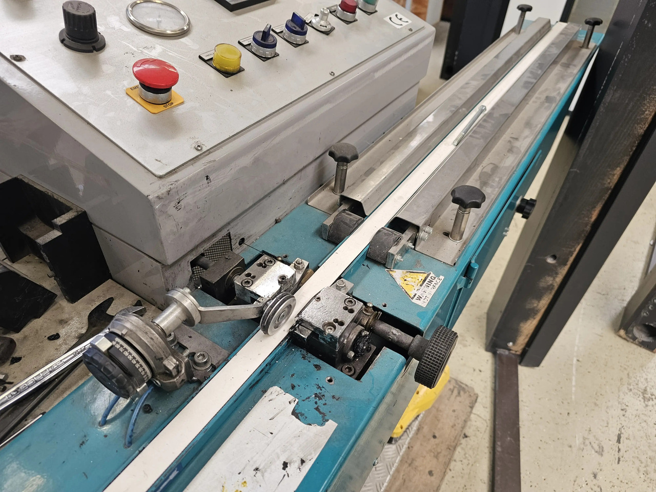 1 Stk. Butyl Extruder - Darbagalds: foto 3 1 Stk. Butyl Extruder - Darbagalds: foto 3