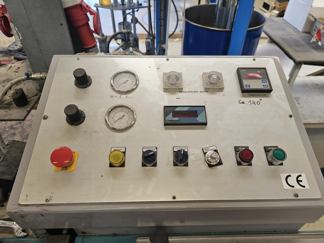 1 Stk. Butyl Extruder - Darbagalds: foto 2 1 Stk. Butyl Extruder - Darbagalds: foto 2