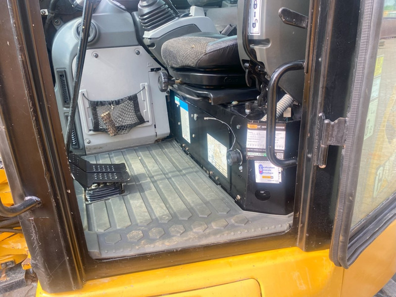 Caterpillar 305E2 NVT - Mini-ekskavators: foto 4 Caterpillar 305E2 NVT - Mini-ekskavators: foto 4