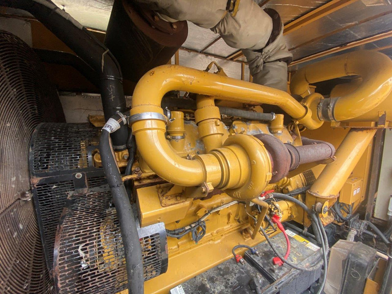 Elektroģenerators Caterpillar 3412C 900 KVA NVT: foto 5