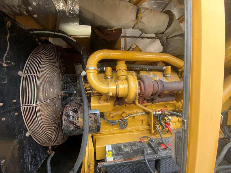 Elektroģenerators Caterpillar 3412C 900 KVA NVT: foto 19
