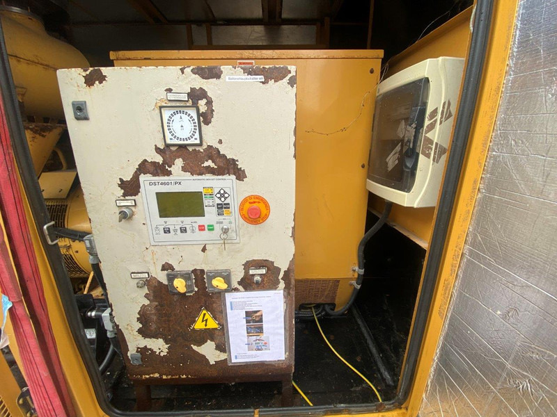 Elektroģenerators Caterpillar 3412C 900 KVA NVT: foto 17