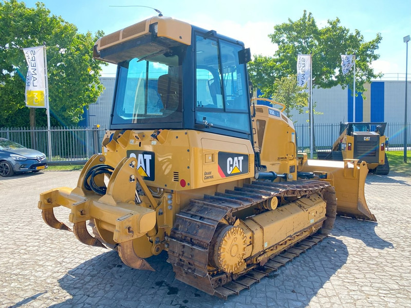 Caterpillar D5K2 XL NVT - Buldozers: foto 5 Caterpillar D5K2 XL NVT - Buldozers: foto 5