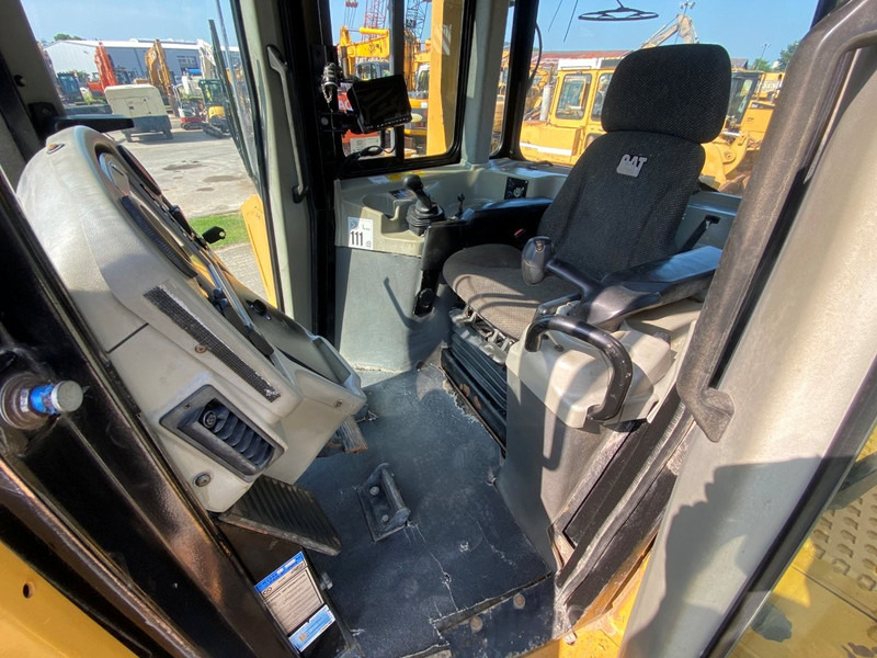 Caterpillar D6T NVT - Buldozers: foto 3 Caterpillar D6T NVT - Buldozers: foto 3