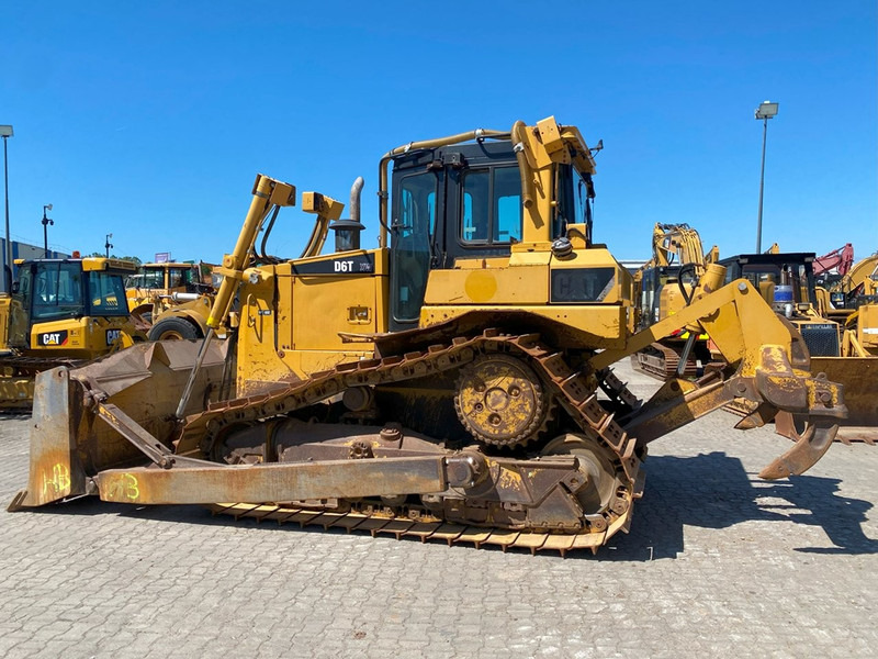 Caterpillar D6T XW NVT - Buldozers: foto 2 Caterpillar D6T XW NVT - Buldozers: foto 2