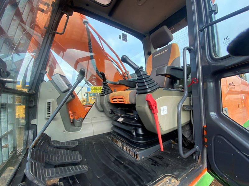 Doosan DX 255 LC NVT - Kāpurķēžu ekskavators: foto 3 Doosan DX 255 LC NVT - Kāpurķēžu ekskavators: foto 3