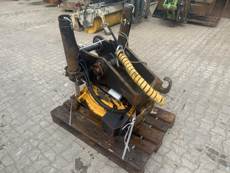Engcon Engcon 20205 Rototilt NTP10 - Ātrā sakabe: foto 2 Engcon Engcon 20205 Rototilt NTP10 - Ātrā sakabe: foto 2