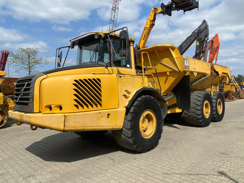 Volvo A30D 6x6 dumper articulated hauler NVT - Bezceļu pašizgāzējs: foto 1 Volvo A30D 6x6 dumper articulated hauler NVT - Bezceļu pašizgāzējs: foto 1
