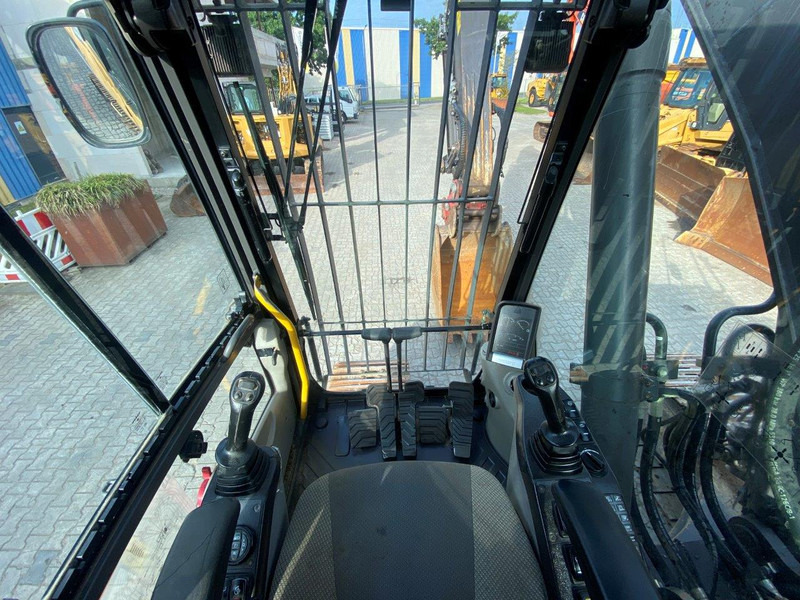 Volvo EC 250 DNL NVT - Kāpurķēžu ekskavators: foto 4 Volvo EC 250 DNL NVT - Kāpurķēžu ekskavators: foto 4