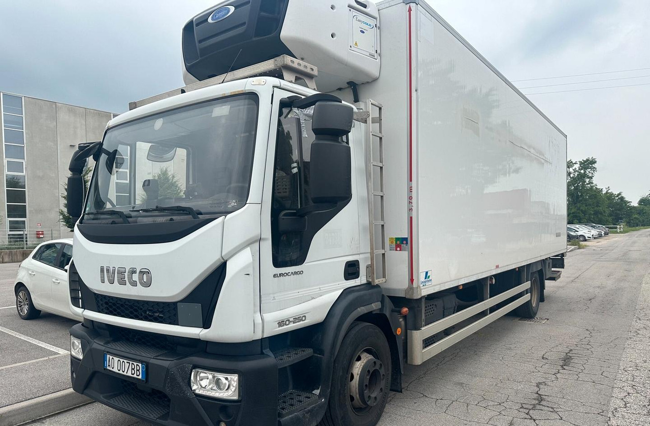 IVECO 160E25 FURGONE ISOTERMICO E GRUPPO FRIGO CON - Kravas automašīna refrižerators: foto 2 IVECO 160E25 FURGONE ISOTERMICO E GRUPPO FRIGO CON - Kravas automašīna refrižerators: foto 2