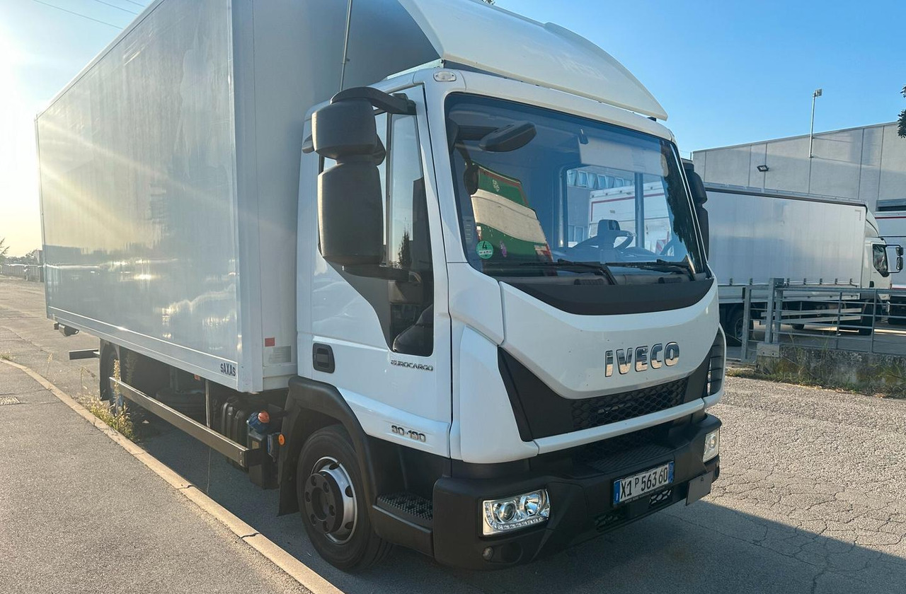 Iveco 80E19 P euro 6 furgone sponda - Kravas automašīna ar slēgto virsbūvi: foto 1 Iveco 80E19 P euro 6 furgone sponda - Kravas automašīna ar slēgto virsbūvi: foto 1