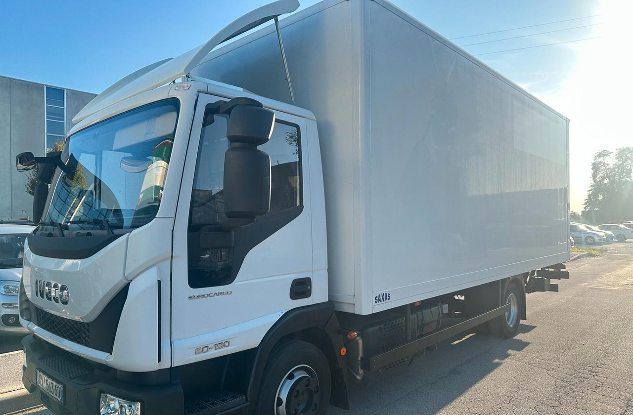 Iveco 80E19 P euro 6 furgone sponda - Kravas automašīna ar slēgto virsbūvi: foto 2 Iveco 80E19 P euro 6 furgone sponda - Kravas automašīna ar slēgto virsbūvi: foto 2