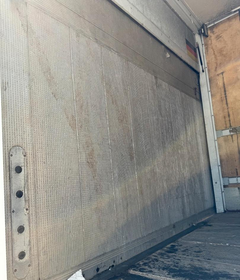 Kravas automašīna ar slēgto virsbūvi Iveco: foto 13