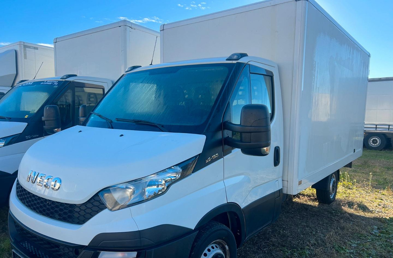 Iveco daily 35s15 furgone euro 6 - Furgons ar slēgtā virsbūve: foto 1 Iveco daily 35s15 furgone euro 6 - Furgons ar slēgtā virsbūve: foto 1