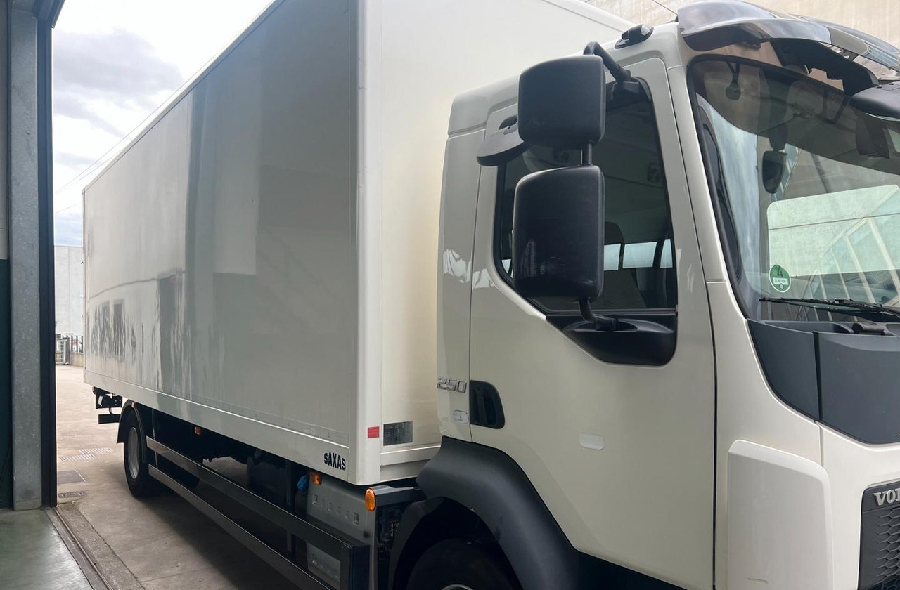 VOLVO FL 250 euro 6 sponda - Kravas automašīna ar slēgto virsbūvi: foto 5 VOLVO FL 250 euro 6 sponda - Kravas automašīna ar slēgto virsbūvi: foto 5